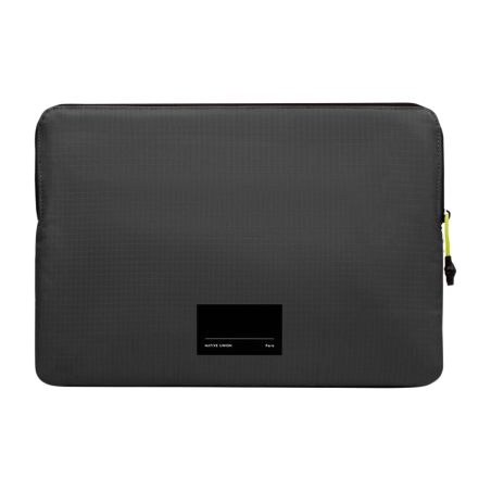 Native Union Ultralight Sleeve Black — MacBook 16"